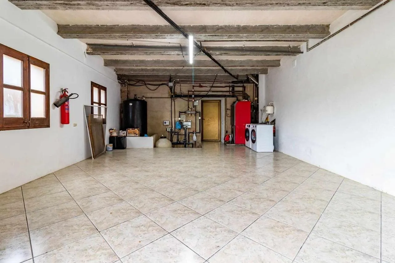 Boadella Rustic Casa Rural En El Alt Emporda بيت للعطل خيرونا